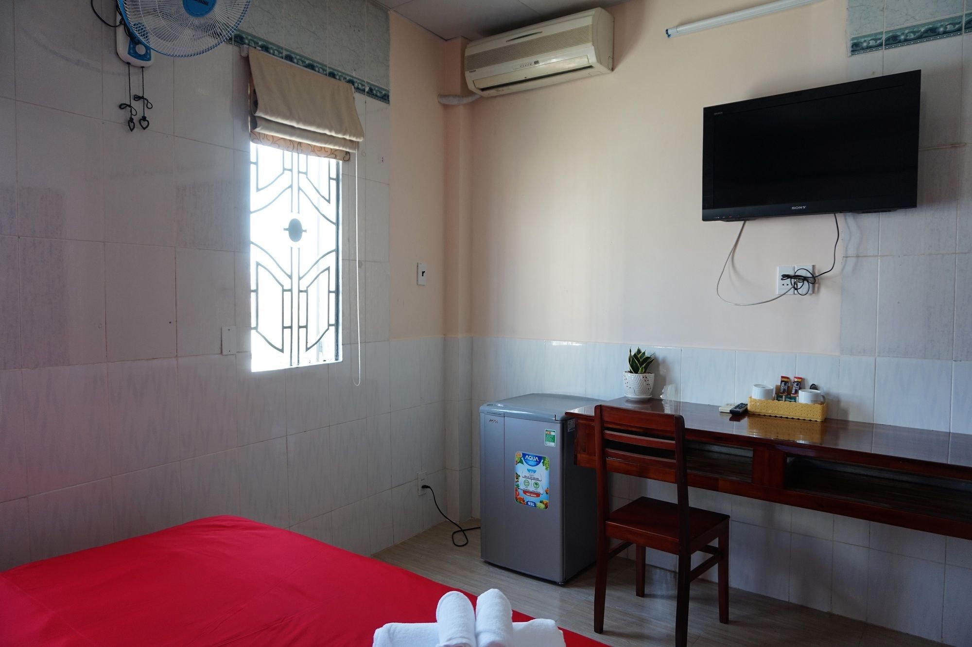 מלון הו צ'י מין סיטי Reddoorz Near Khu Che Xuat Tan Thuan 2 מראה חיצוני תמונה