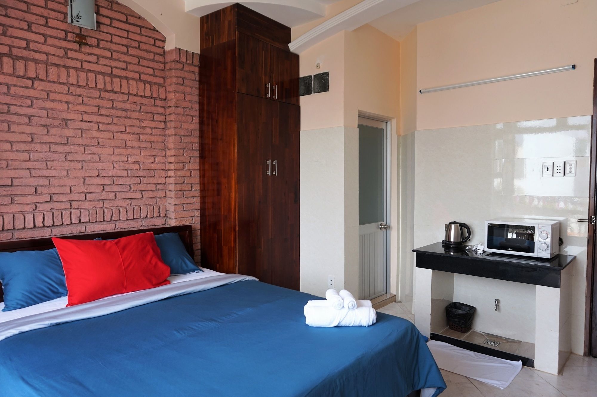 מלון הו צ'י מין סיטי Reddoorz Near Khu Che Xuat Tan Thuan 2 מראה חיצוני תמונה